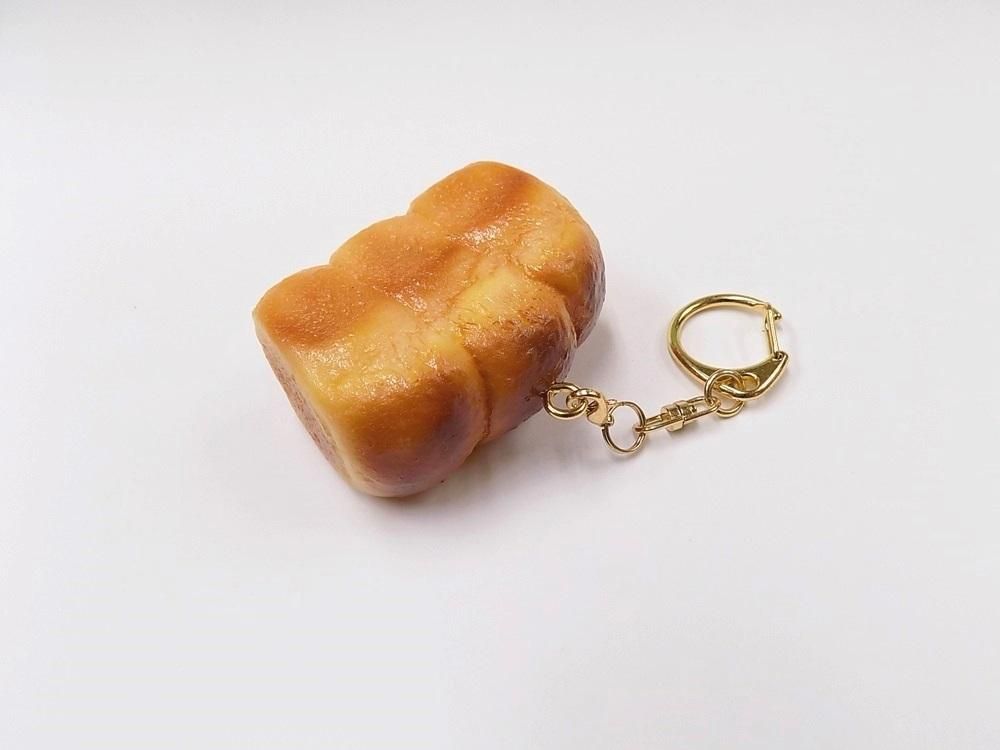 Loaf of bread keychain — detail