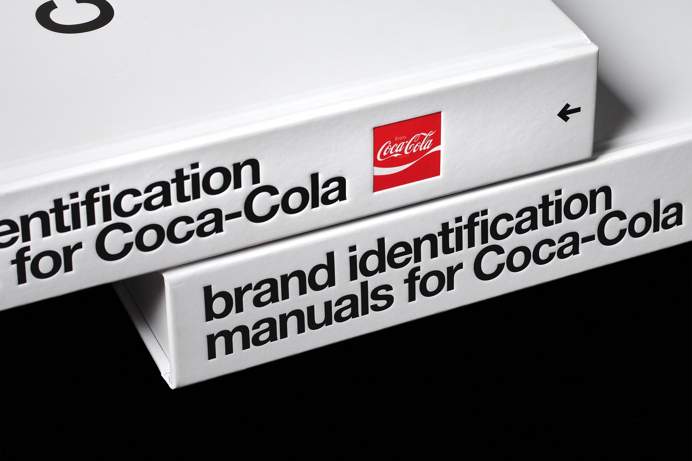 cola様　専門ページ Brand Identification Manuals for Coca-Cola (1969–79) - Standards