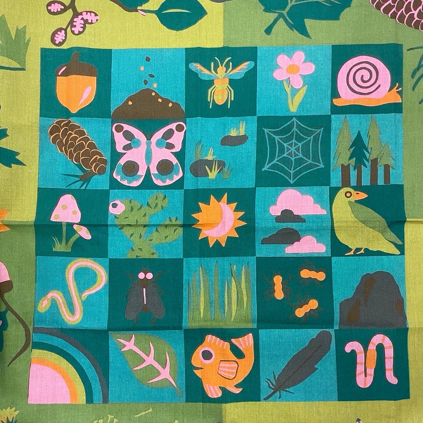 Eye Spy Bandana Board Game