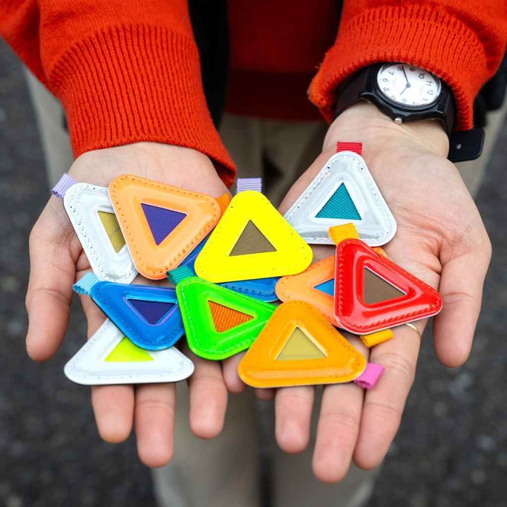 A photo of Mini Triangle Reflector (assort)